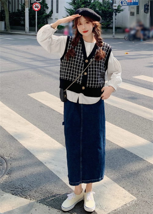 一件针织开衫多种穿法，让初春明媚起来