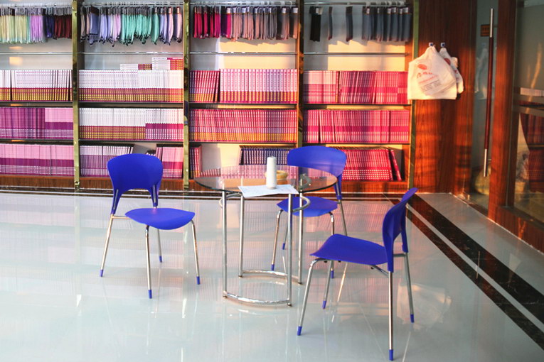 银康路门店-洽谈区