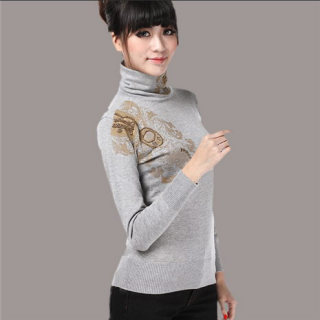 堆堆领刺绣钉珠长袖毛衣